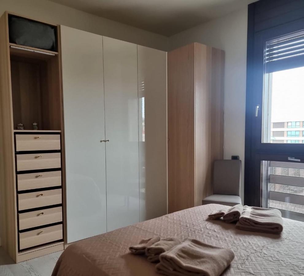 Santa Gilla Apartment Cagliari Exterior foto
