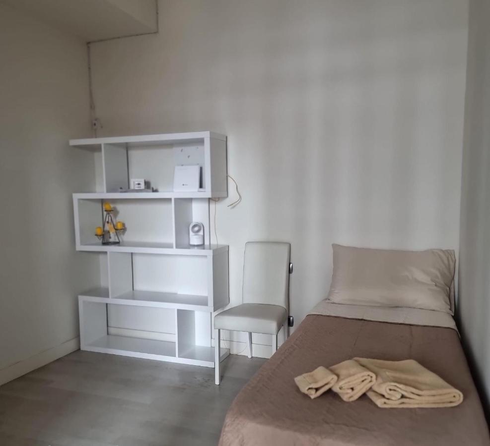Santa Gilla Apartment Cagliari Exterior foto